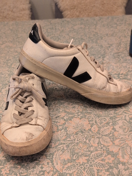 Veja Shoes - 💙 FREE WITH PURSHASE 💙